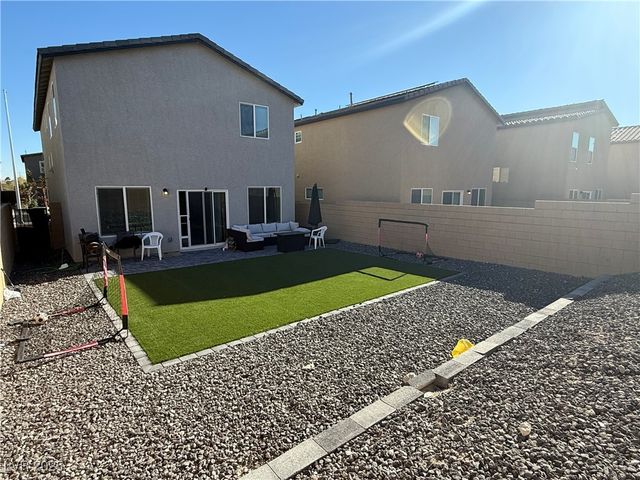 5647 Mesa Sedona Street, North Las Vegas, NV 89081