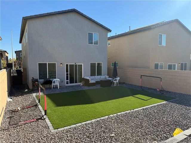 5647 Mesa Sedona Street, North Las Vegas, NV 89081