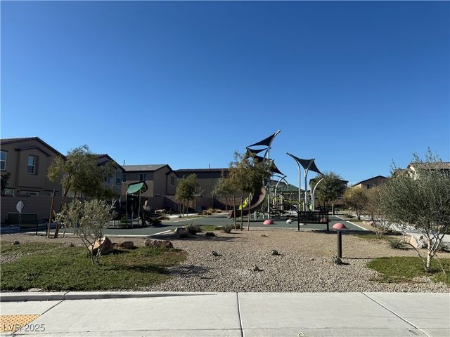 5647 Mesa Sedona Street, North Las Vegas, NV 89081