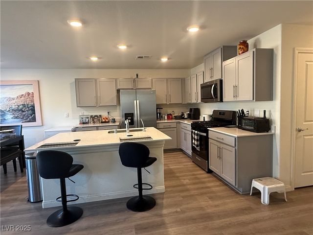 5647 Mesa Sedona Street, North Las Vegas, NV 89081