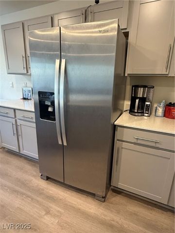 5647 Mesa Sedona Street, North Las Vegas, NV 89081