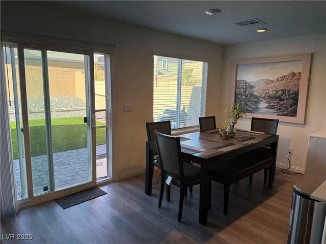 5647 Mesa Sedona Street, North Las Vegas, NV 89081