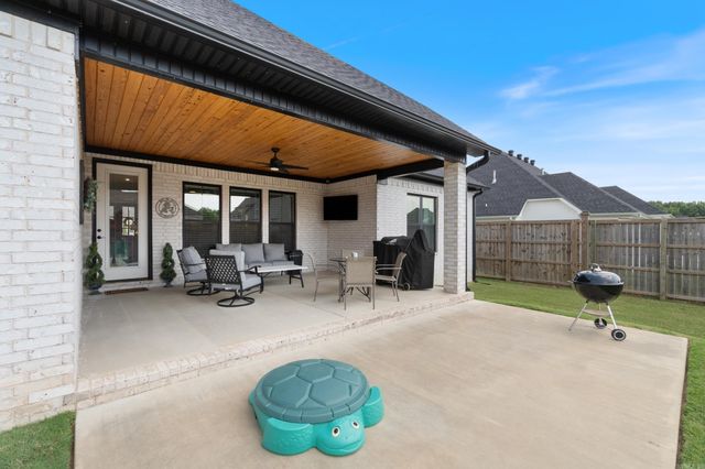 1715 Lainey Drive, Conway, AR 72034