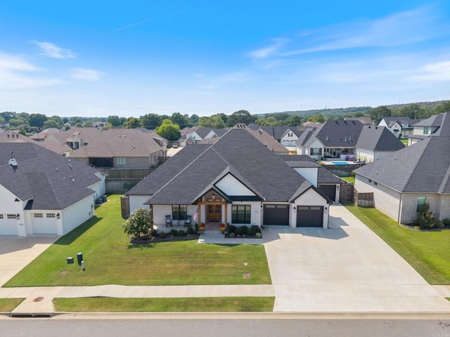 1715 Lainey Drive, Conway, AR 72034
