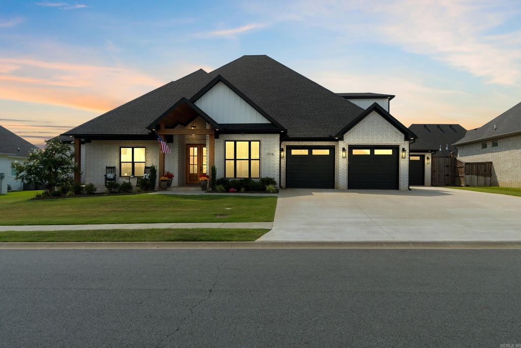 1715 Lainey Drive, Conway, AR 72034