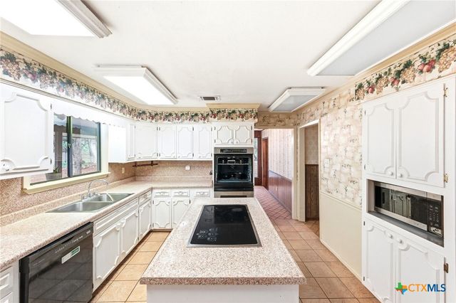 771 Mary Preiss Drive, New Braunfels, TX 78132