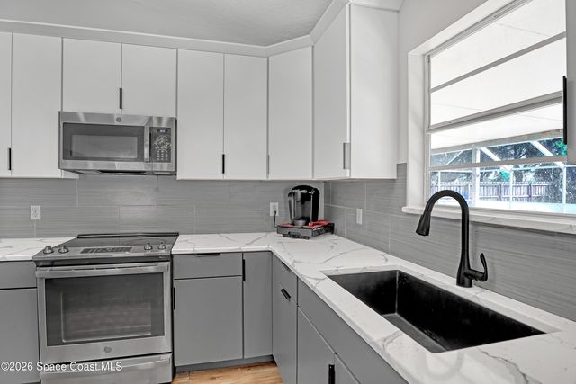 3337 Meadowridge Drive, Melbourne, FL 32901