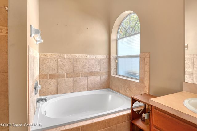 3337 Meadowridge Drive, Melbourne, FL 32901