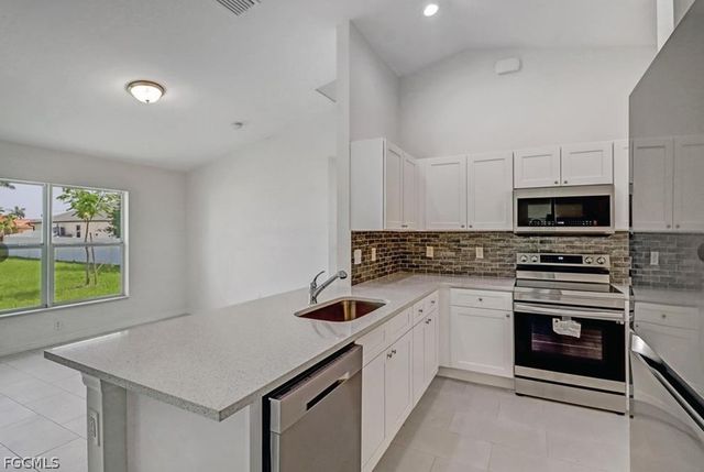 3828 NW 46th LN, Cape Coral, FL 33993