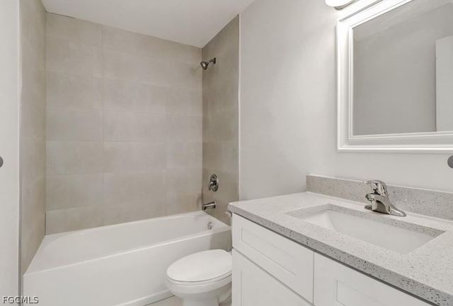 3828 NW 46th LN, Cape Coral, FL 33993