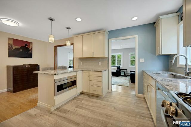 237 North Avenue, Wood Ridge, NJ 07075