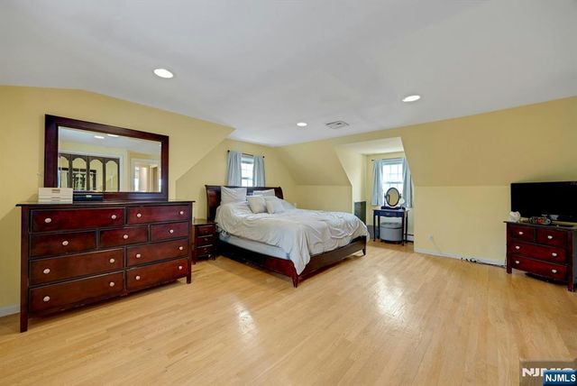 237 North Avenue, Wood Ridge, NJ 07075