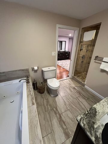 35 Glen Cir, Waltham, MA 02451