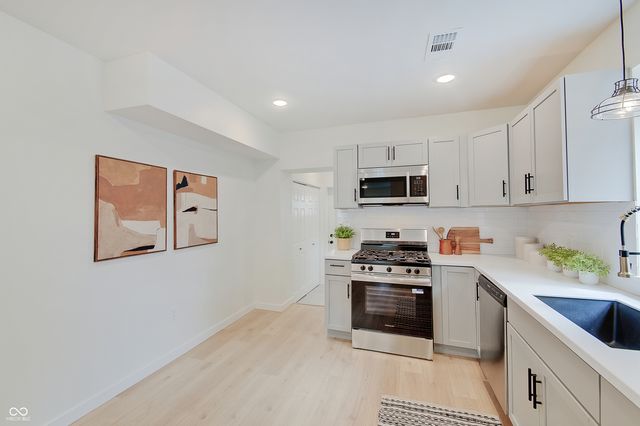 67 S Tresslar Avenue, Bargersville, IN 46106
