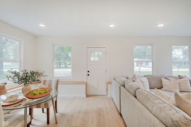 67 S Tresslar Avenue, Bargersville, IN 46106