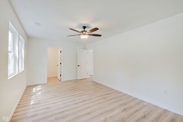 67 S Tresslar Avenue, Bargersville, IN 46106