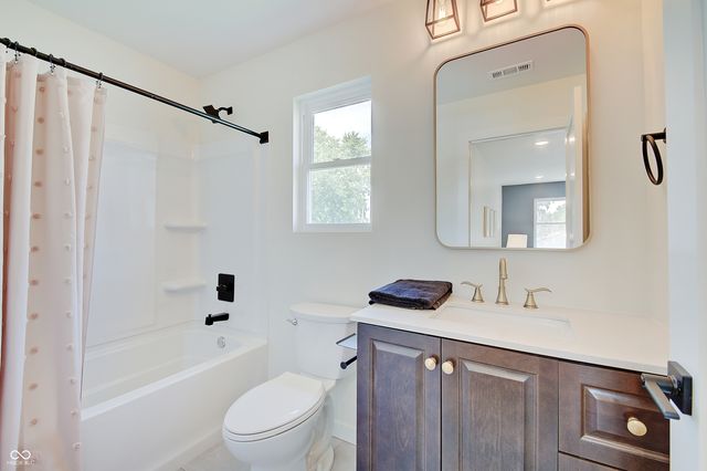 67 S Tresslar Avenue, Bargersville, IN 46106