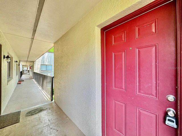 11703 RAINTREE VILLAGE BOULEVARD C, Tampa, FL 33617