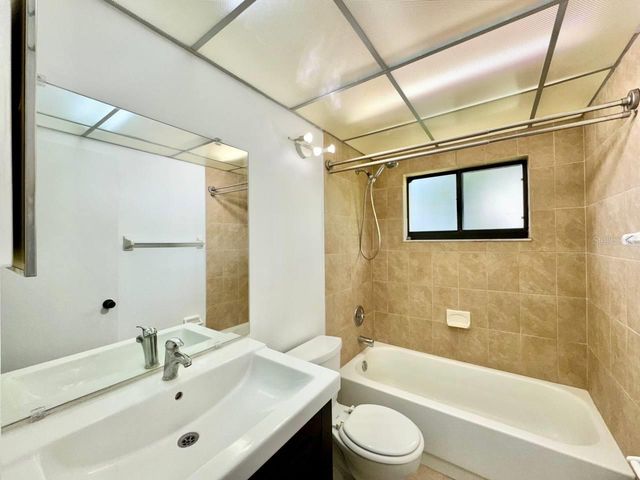 11703 RAINTREE VILLAGE BOULEVARD C, Tampa, FL 33617