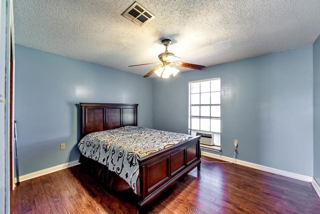 4297 Bayou Black Dr, Houma, LA 70360