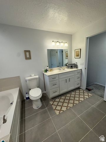 6022 S PARK WOOD W DR, Kearns, UT 84118