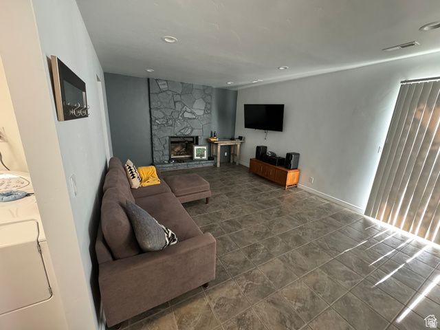 6022 S PARK WOOD W DR, Kearns, UT 84118