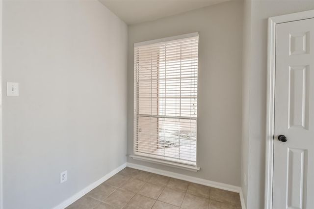 43 Alderon Woods Place, The Woodlands, TX 77382