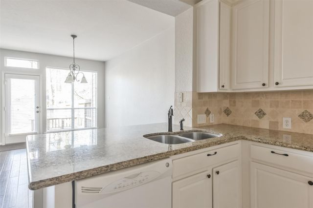 43 Alderon Woods Place, The Woodlands, TX 77382