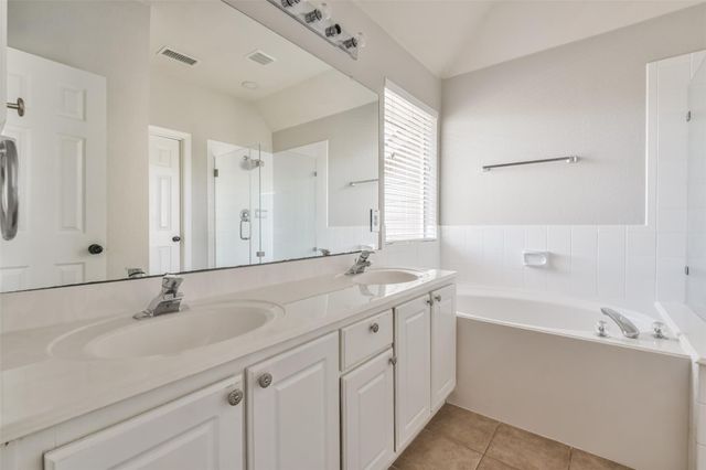 43 Alderon Woods Place, The Woodlands, TX 77382