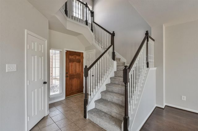 43 Alderon Woods Place, The Woodlands, TX 77382
