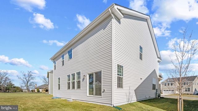 8105 CYPRESS POINT DR, Rosedale, MD 21237