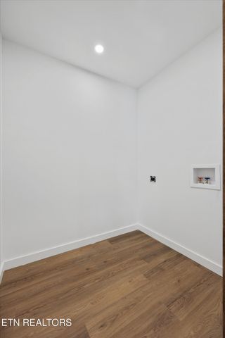 2737 Washington Pike, Knoxville, TN 37917