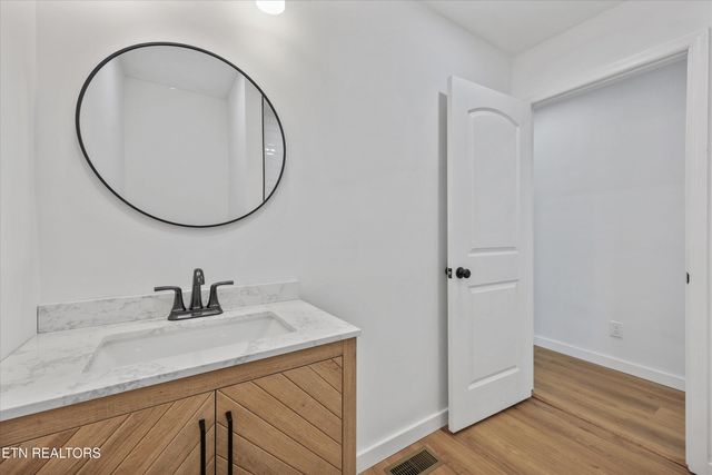 2737 Washington Pike, Knoxville, TN 37917