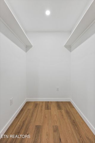 2737 Washington Pike, Knoxville, TN 37917