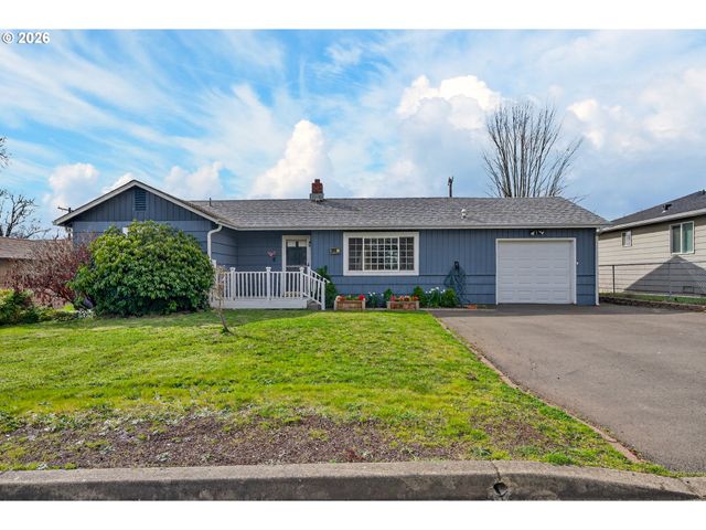3058 Ne FOLLETT St, Roseburg, OR 97470