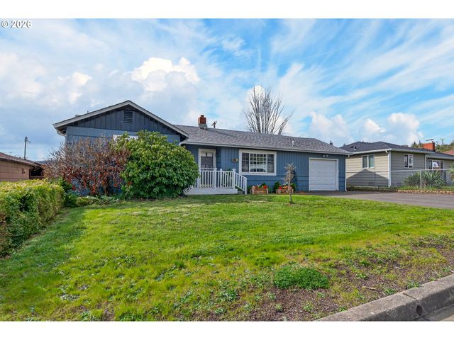 3058 Ne FOLLETT St, Roseburg, OR 97470