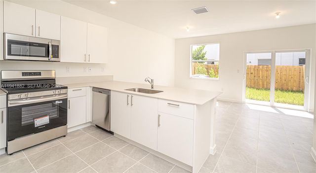 2646 SE 27th Dr 2646, Homestead, FL 33035