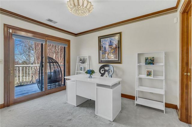 240 E 30th Street, Kansas City, MO 64108