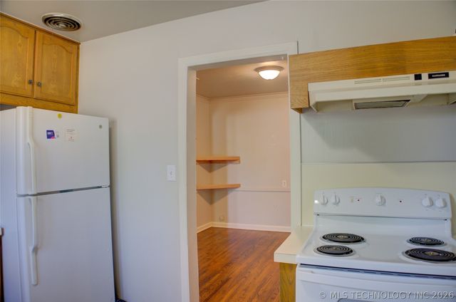 1302 S Fulton Avenue, Tulsa, OK 74112