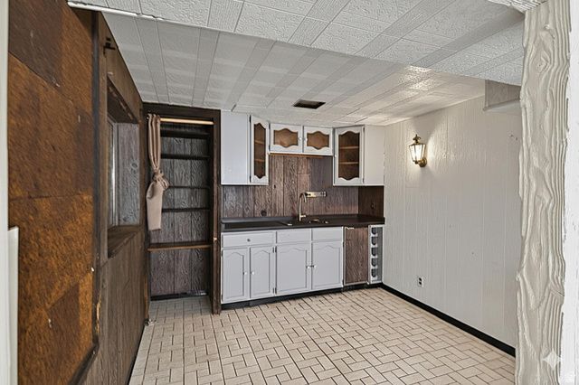 1932 W SIR JAMES DR, Salt Lake City, UT 84116