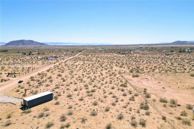 1375 Fortuna Avenue, Landers, CA 92285