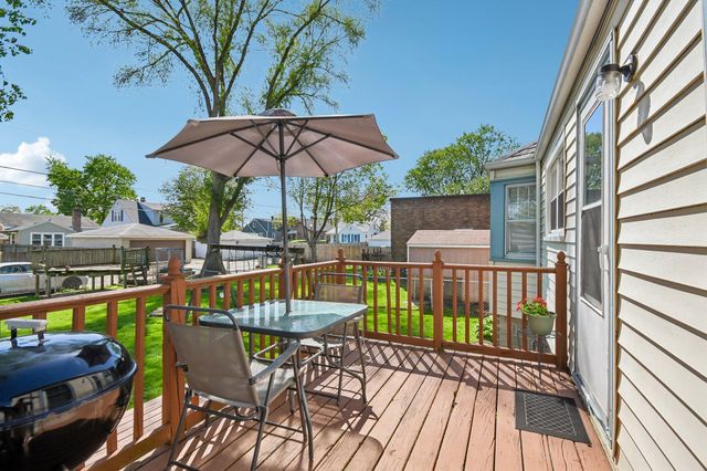 838 174th Street, Hammond, IN 46324