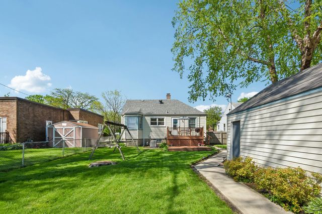 838 174th Street, Hammond, IN 46324