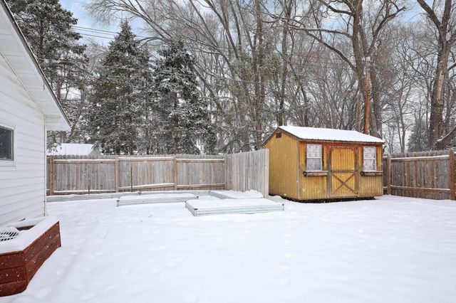 214 18th Street W, Hastings, MN 55033