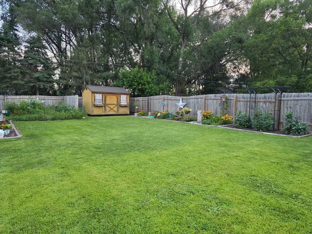 214 18th Street W, Hastings, MN 55033