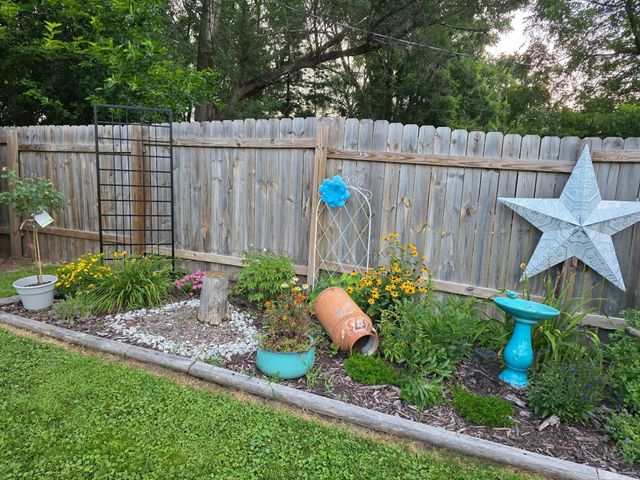 214 18th Street W, Hastings, MN 55033