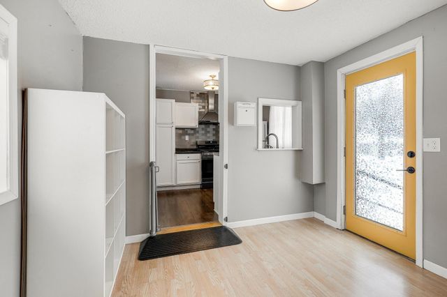 214 18th Street W, Hastings, MN 55033