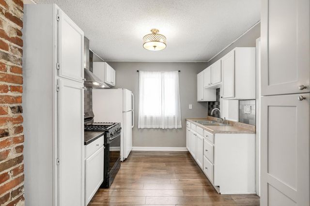 214 18th Street W, Hastings, MN 55033