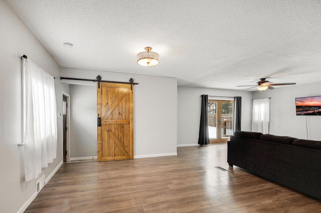 214 18th Street W, Hastings, MN 55033