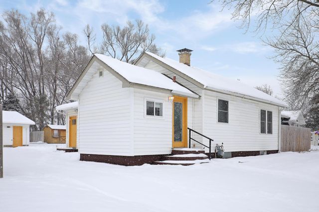 214 18th Street W, Hastings, MN 55033